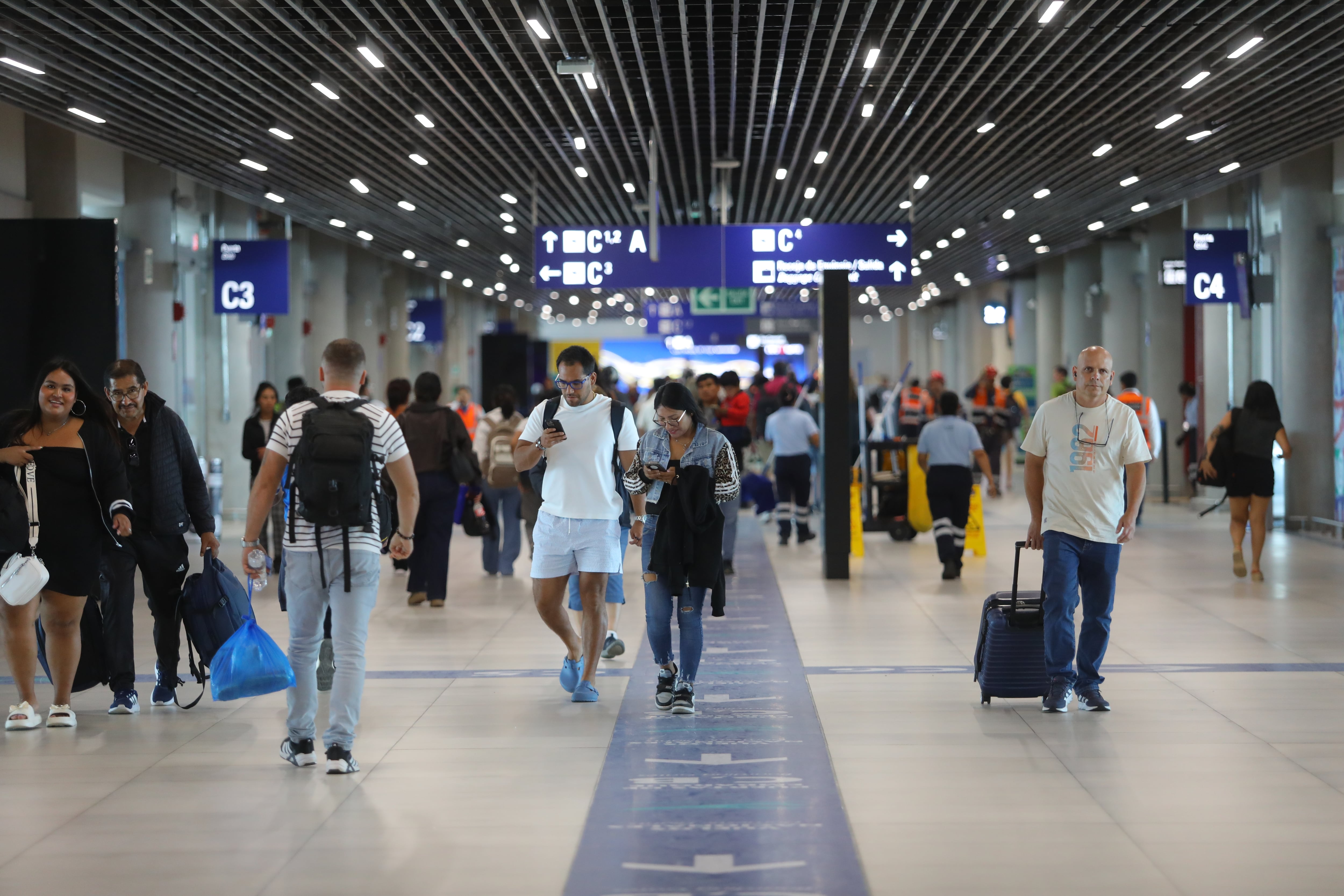 La IA comienza a ganar terreno en la aviación. Las aerolíneas la usan para dinamizar sus precios y mejorar sus operaciones, pero avanzan con cautela. Foto: GEC