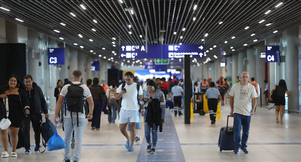 Turismo peruano crece solo 0.6% en primer semestre de 2026