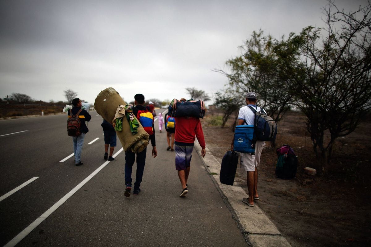 Los migrantes venezolanos abandonaron Perú por la frontera de Tumbes. (Foto de Juan VITA / AFP).