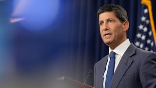 Aumenta presión sobre Warsh para que la Fed eleve las tasas esta semana