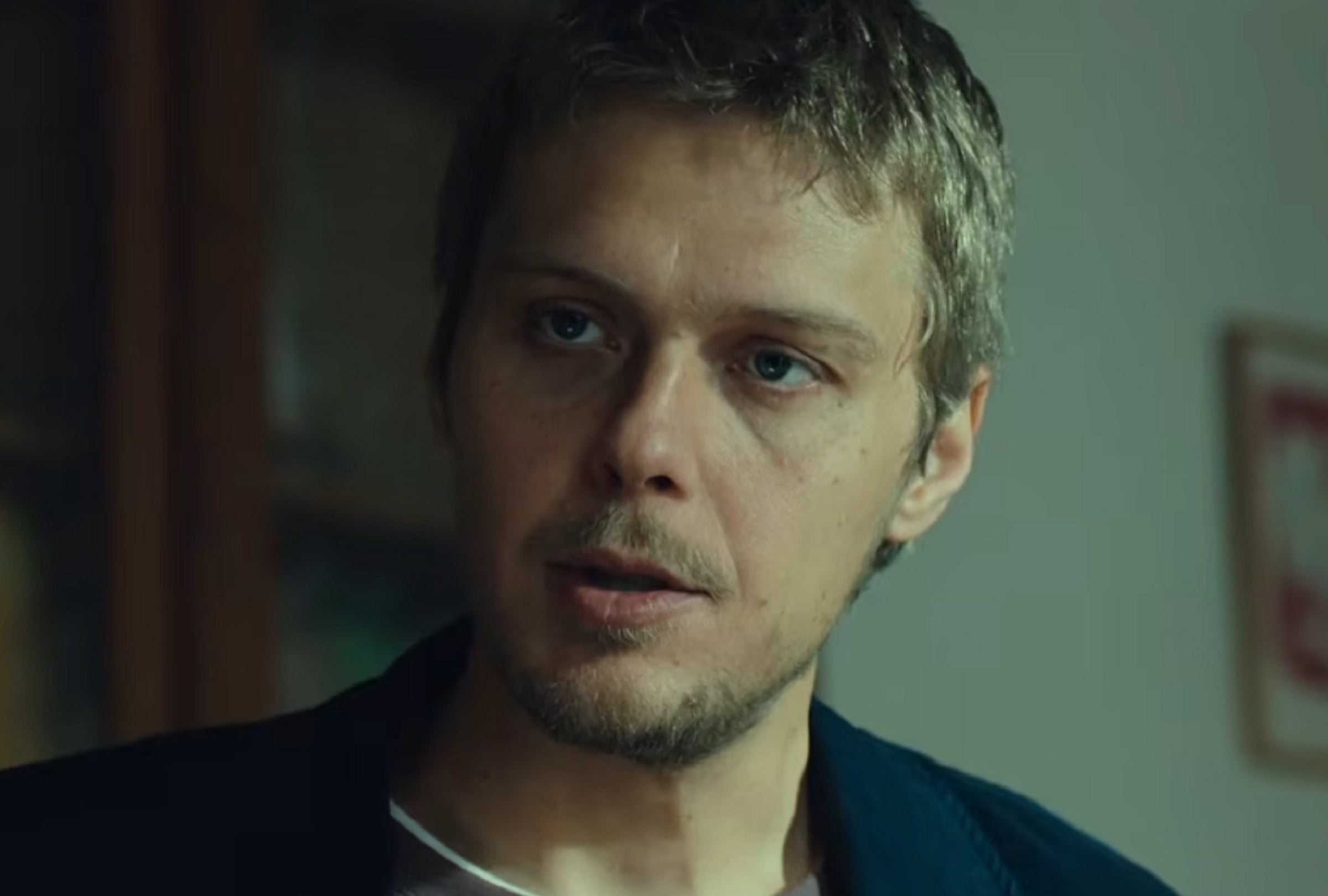 Jakub Gierszał lidera el reparto del thiller policíaco polaco "Los colores del mal: Negro", secuela de "Colors of Evil: Red” (Foto: Netflix)
