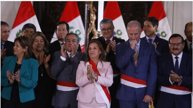 Dina Boluarte toma juramento a seis nuevos ministros de Estado