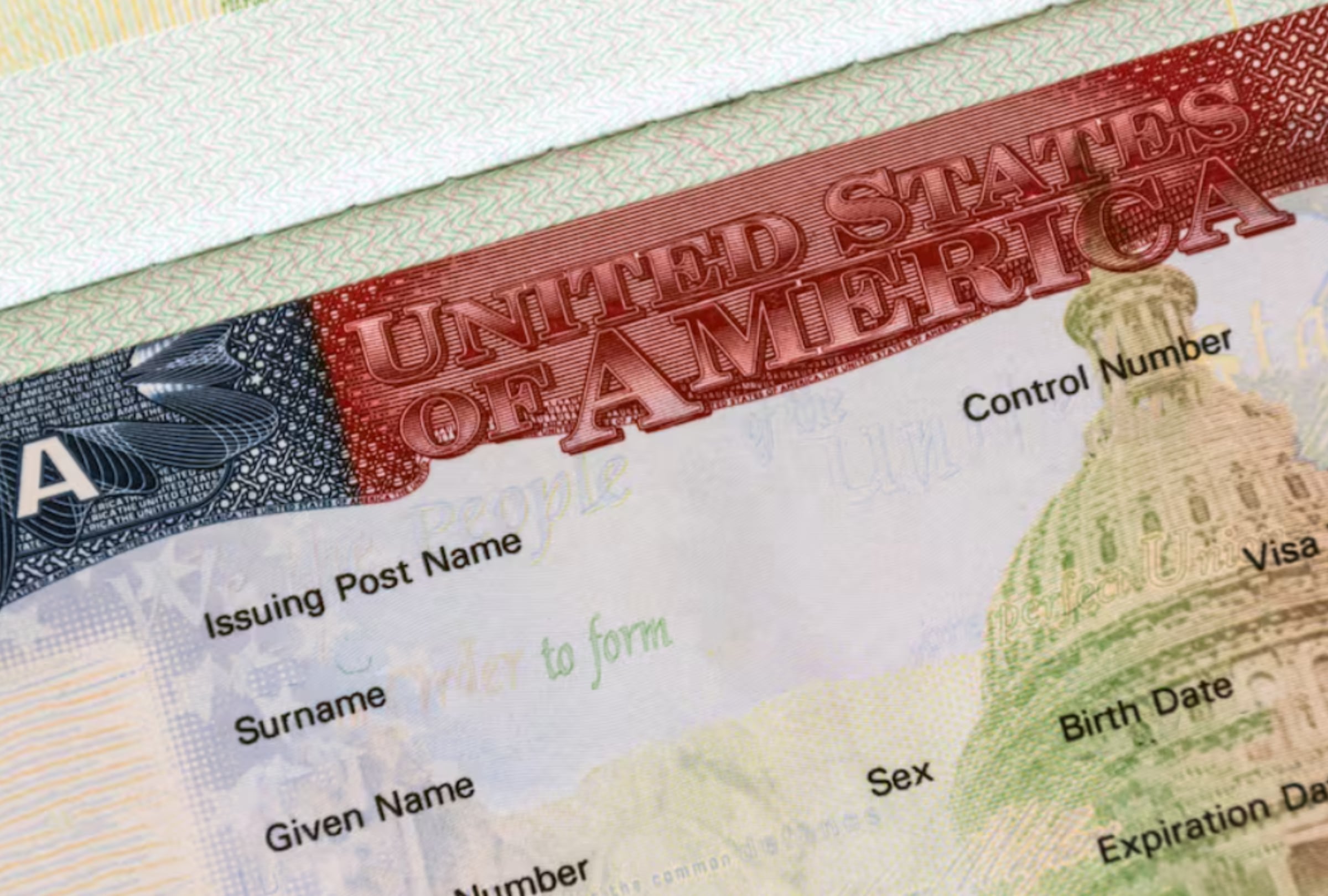 EE.UU. informó la suspensión del procesamiento de visas para ciudadanos de 75 países. | Crédito: AFP