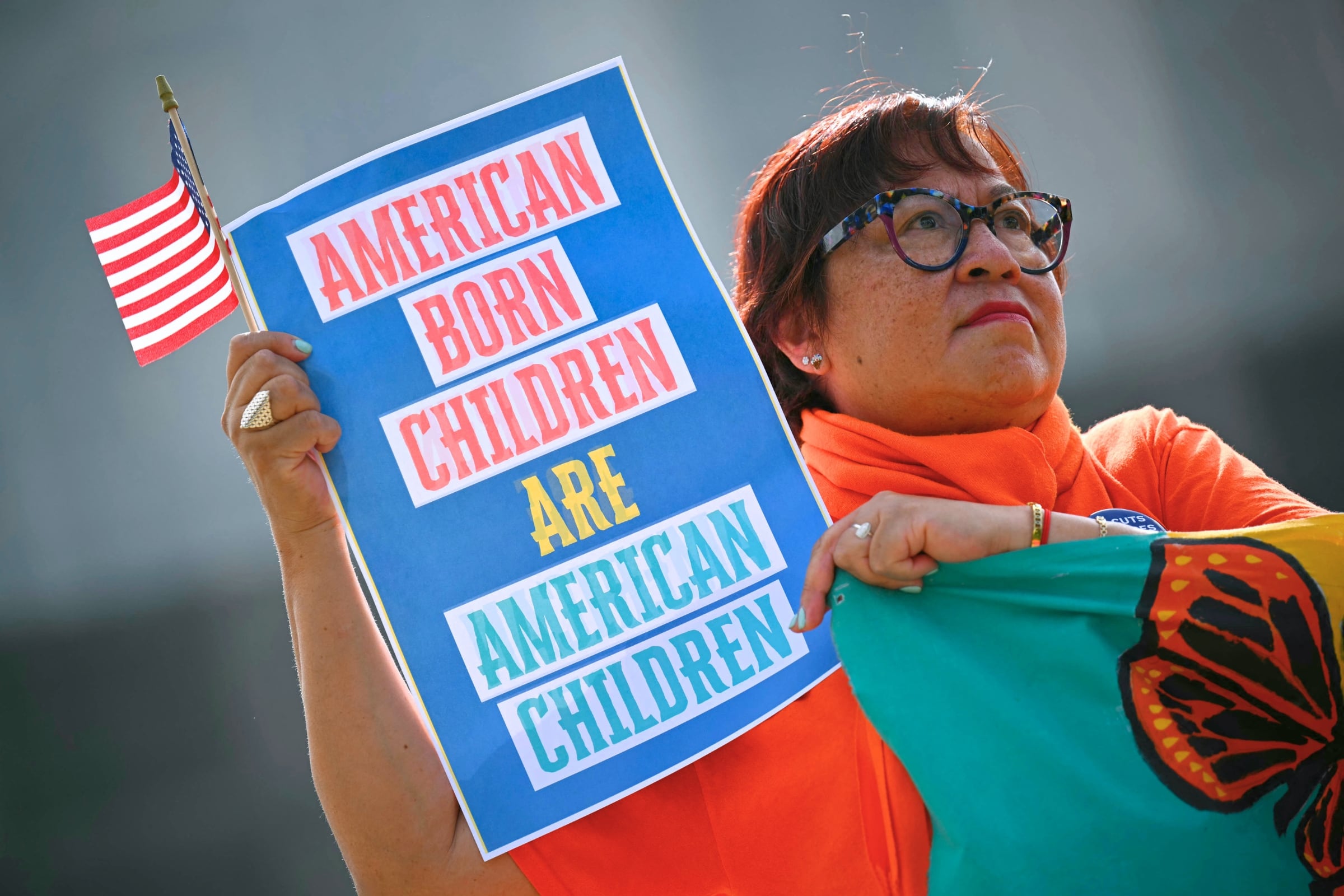 Estos meses son claves para determinar si Estados Unidos seguirá teniendo la ciudadanía por nacimiento (Foto: AFP)