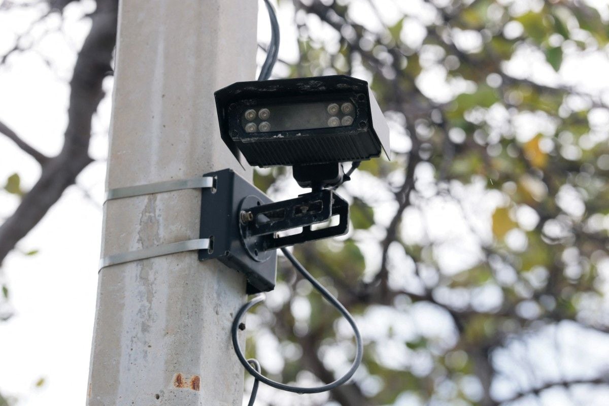 El Departamento de Policía mantiene que estos lectores de placas ayudan en investigaciones de robos de autos, agresiones y homicidios (Foto: Joe Raedle/Getty Images/AFP)