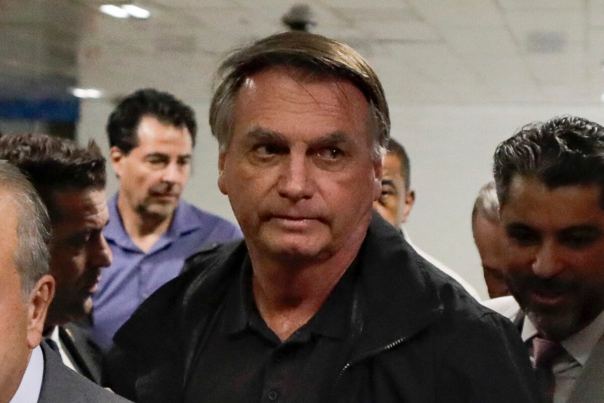 El expresidente de Brasil, Jair Bolsonaro, llega al Senado Federal, en Brasilia, el 18 de febrero de 2025. (Foto de Sergio Lima / AFP)
