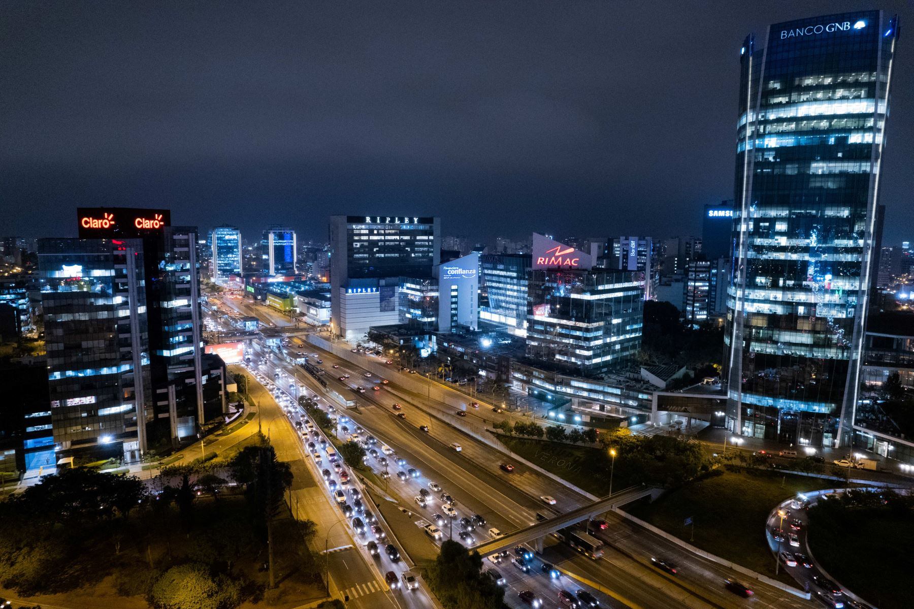 La economía peruana, junto a otras de América Latina, tienen incertidumbre sobre el impacto de los aranceles de la gestión de Donald Trump.