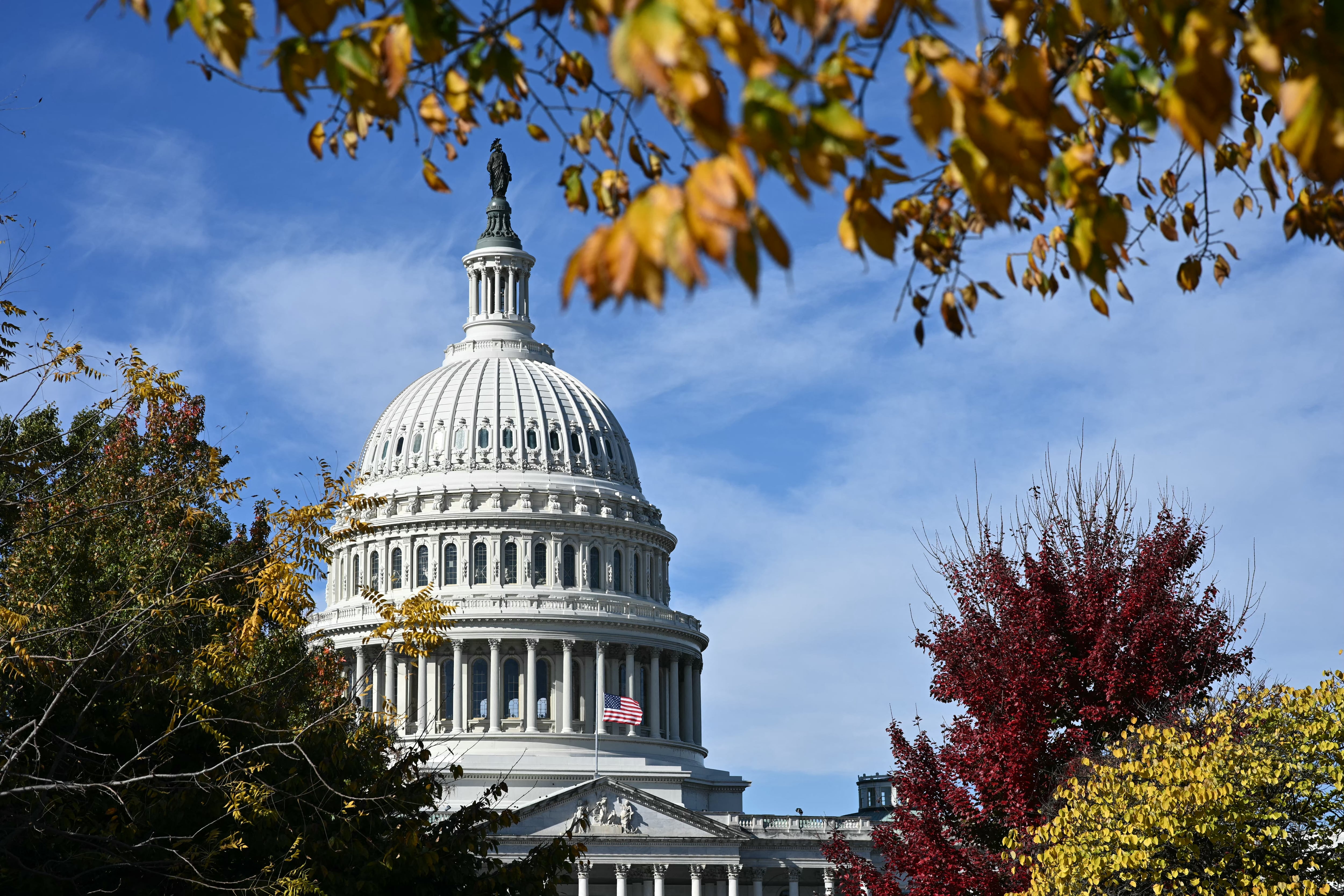 Vista del Capitolio de Estados Unidos en Washington D. C., el 5 de noviembre de 2025. (Foto de Mandel NGAN / AFP).