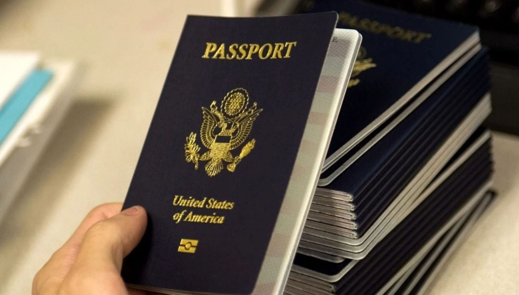 El documento presenta un diseño conmemorativo y conserva las medidas de seguridad del pasaporte habitual (Foto: idandpassports / Pixabay)