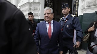 Ministro de Defensa descartó alejamiento del gabinete Adrianzén