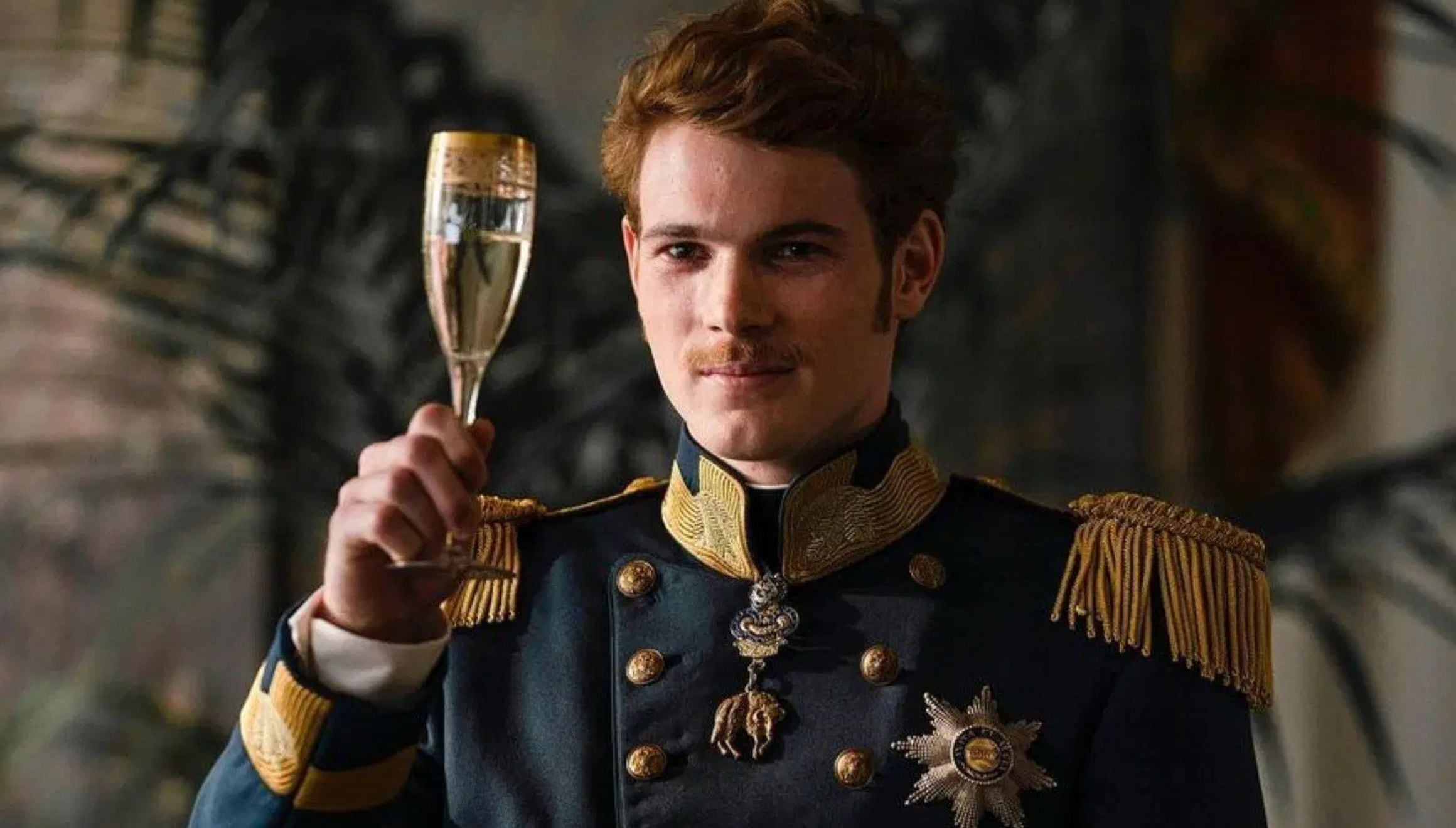 Philip Froissant como Francisco José I de Austria en una escena de la serie "La emperatriz" (Foto: Netflix)