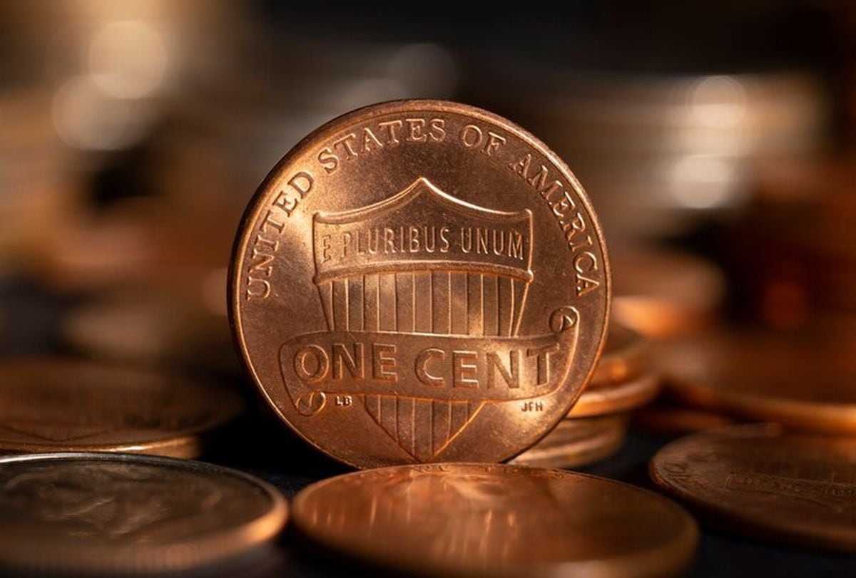 Identificar una moneda de cobre con una de zinc es sencillo (Foto: Freepik)