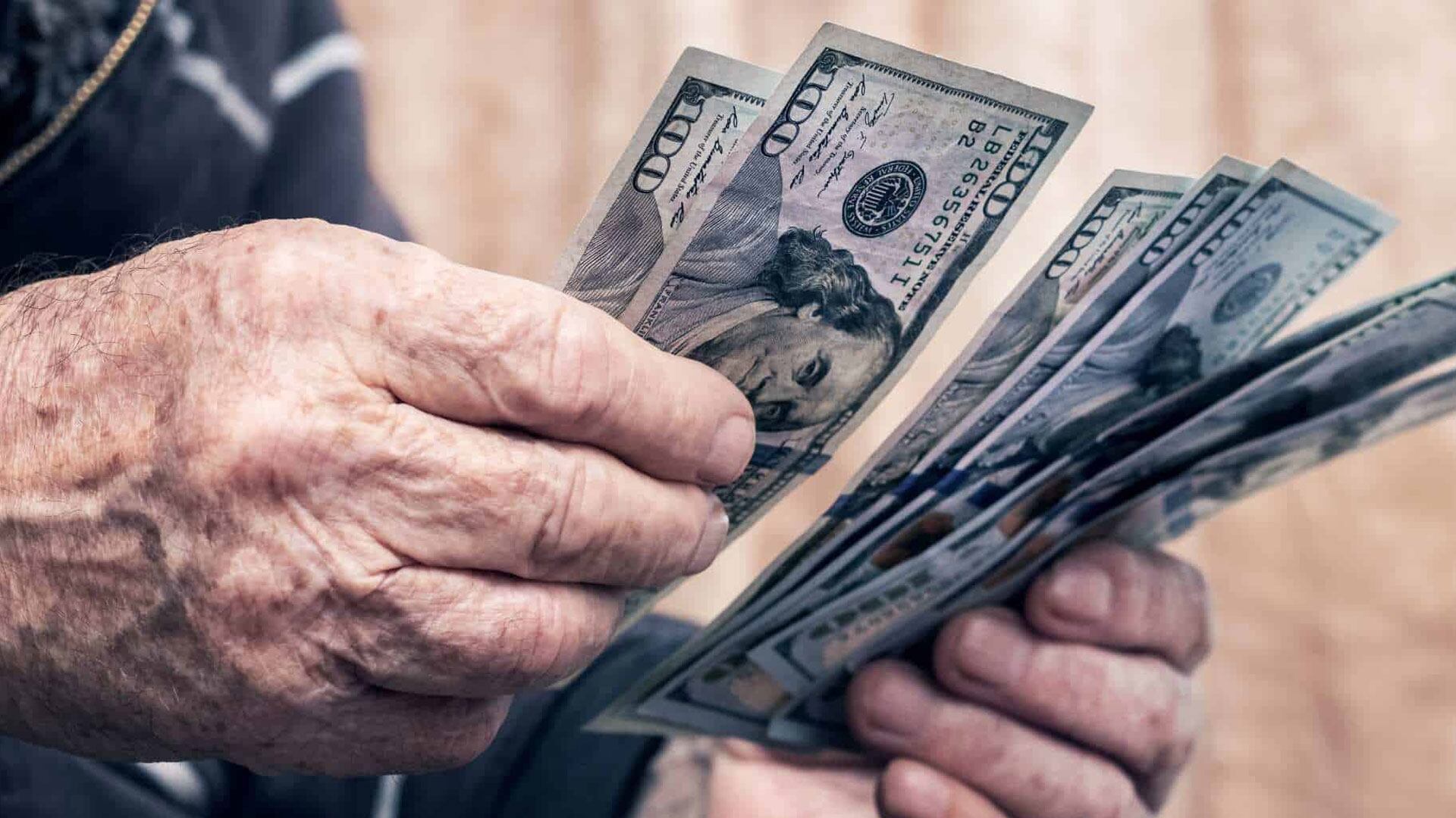 En Estados Unidos, la edad de jubilación media es de 62 años, y casi el 60% de los jubilados declaran haber abandonado la fuerza laboral antes de lo previsto. (Gemini IA)