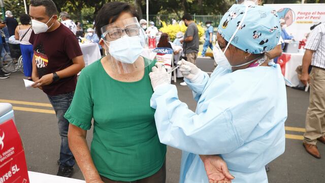Vacuna COVID-19: más de 3 millones 978,000 peruanos fueron inmunizados contra el coronavirus