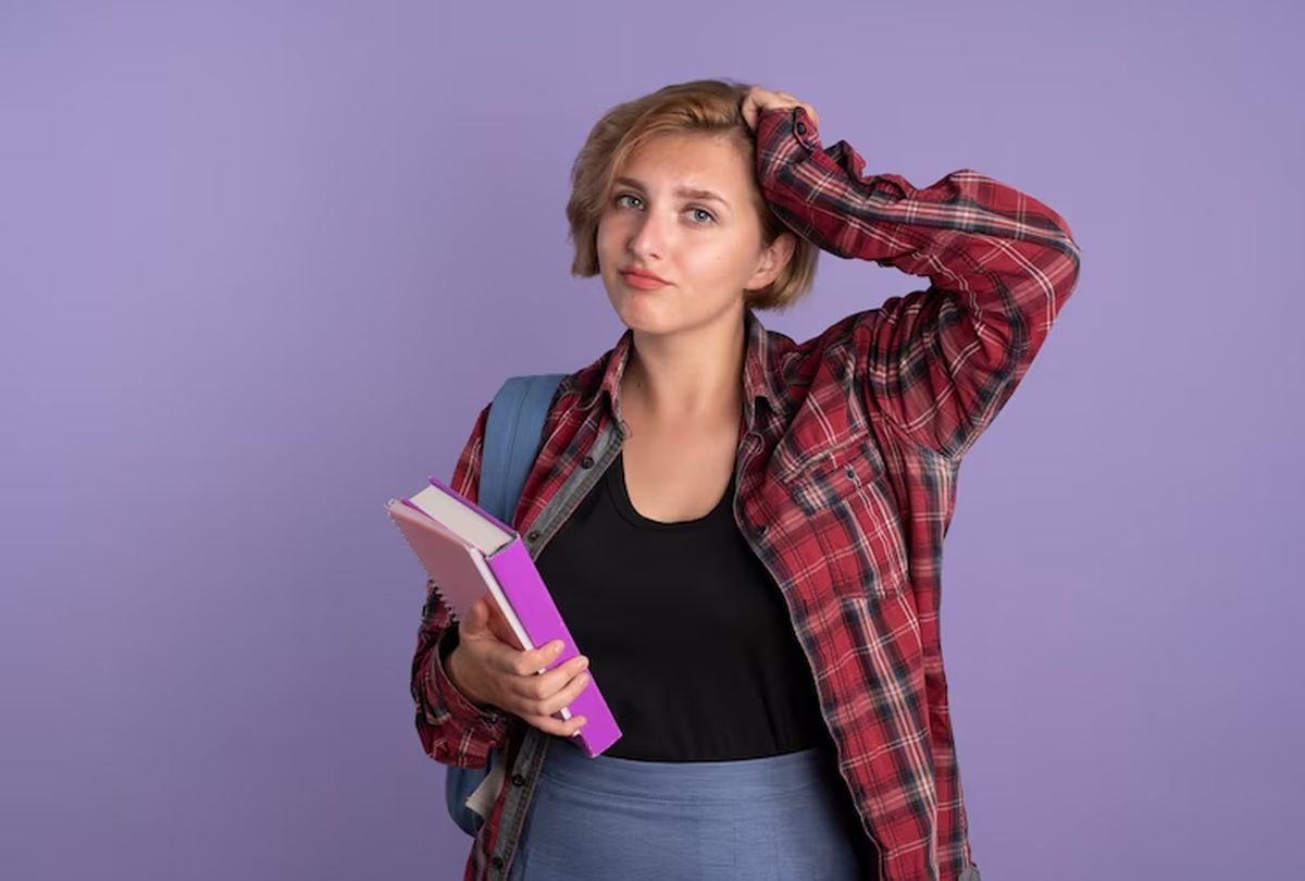 Debido a los bajos salarios que se pagan en el mundo laboral, algunos deciden abandonar sus estudios (Foto: Freepik)