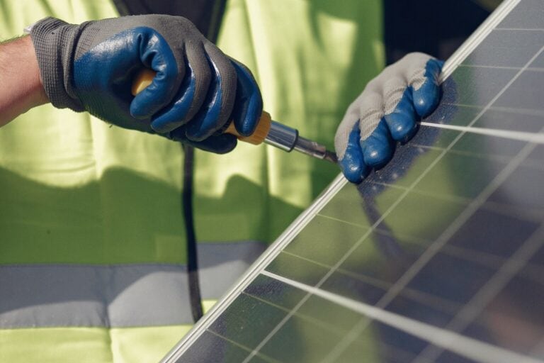 El proyecto solar Hanaqpampa incluye una línea de transmisión de 15.5 kilómetros para conectarse al SEIN.