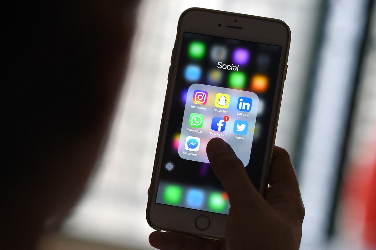 ¿Sabe qué le pasará a su perfil de Facebook ahora que se llama Meta? (Foto: Manan VATSYAYANA / AFP)