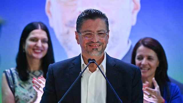 Rodrigo Chaves asume la presidencia de Costa Rica, de quién se trata