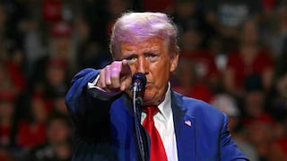 Trump dejaría sin seguro médico a 4 millones de latinos, según campaña de Kamala Harris