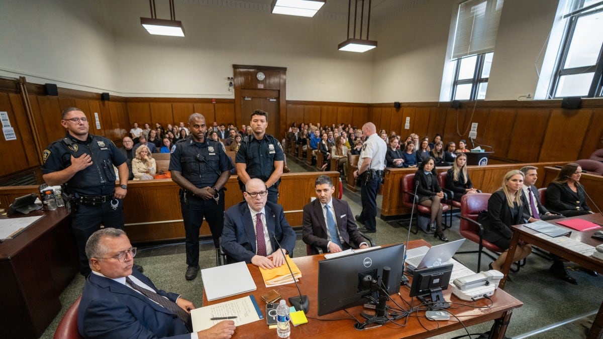 Harvey Weinstein condenado a 15 años de prisión tras repetición de juicio por agresión sexual