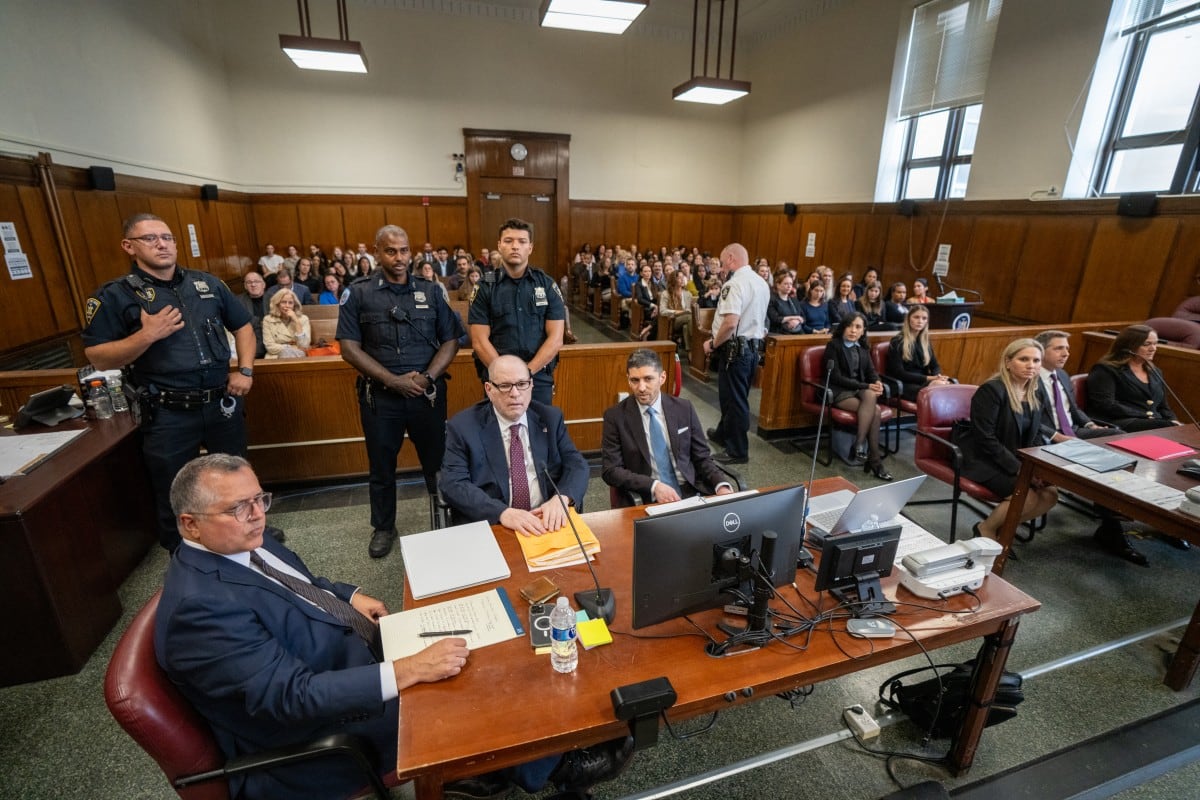 Harvey Weinstein comparece ante el Tribunal Supremo de Manhattan para recibir sentencia por la agresión sexual a Miriam Haley, en Nueva York, el 23 de septiembre de 2026. (Foto de Steven Hirsch / POOL / AFP)
