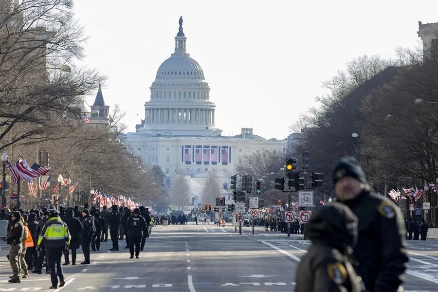 Fotografía de archivo del Capitolio de Estados Unidos y sus alrededores. EFE/ Ángel Colmenares