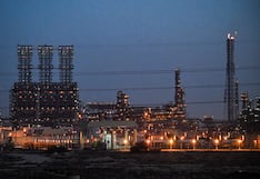 Petróleo sube tras cierre de oleoducto clave de Arabia Saudita