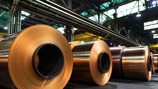 Cobre marca nuevo récord y traspasa los US$ 12,000, ¿seguirá subiendo?