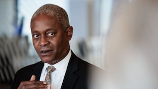 Activos de emergentes caen ante rechazo a recorte de tasas de la Fed y BCE