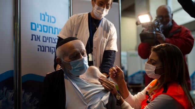 Así es la campaña de vacunación en Israel, el país con mayor avance en la inmunidad