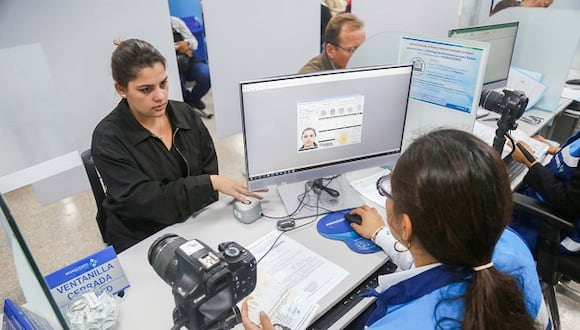 Migraciones informa que suspenderá servicio para tramitar pasaporte electrónico en sede situada en el Jockey Plaza. (Foto: Difusión)