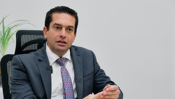 Miguel Torres calificó de "vergonzosas" las frases que tuvo el ministro de Economía, José Arista, en contra de la propuesta de pensión por consumo.