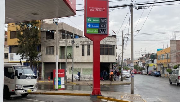 Asociación de Grifos y Estaciones de Servicio del Perú señaló que si Osinergmin continúa con esa practica  se pone en riesgo el abastecimiento de combustibles en distintos puntos de nuestro país. (Foto: GEC)