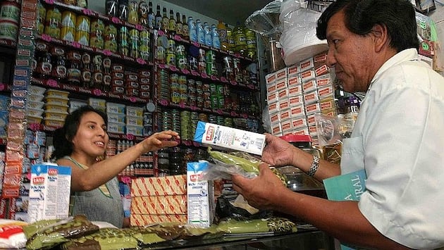 El canal tradicional (bodegas y mercados) continúa concentrando la preferencia de compra fuera de Lima, impulsado por la cercanía y confianza del comerciante local. (Foto: Archivo)