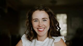 Cómo una mujer de 32 años generó US$2 millones al año con alquileres de Airbnb en el granero de su vecino