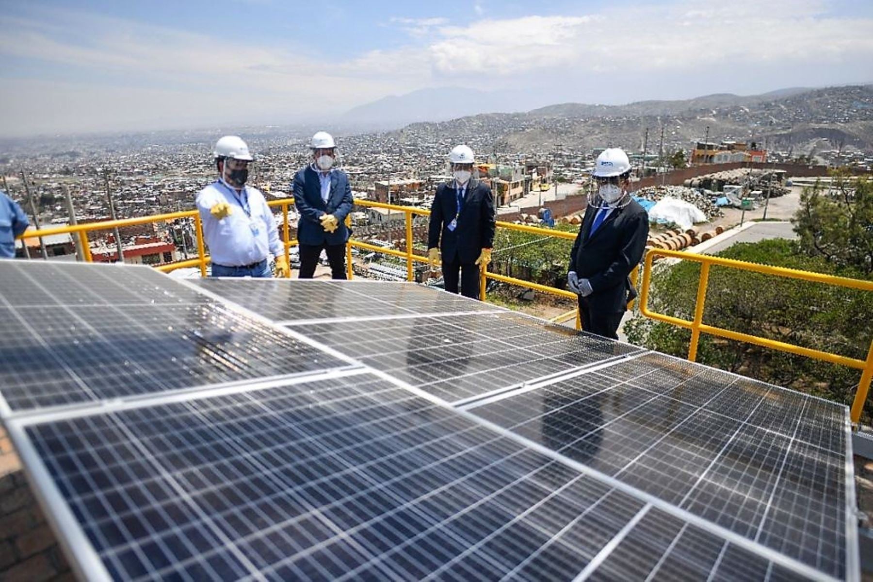 En marzo de 2021, SEAL también instaló 114 paneles fotovoltaicos de 405 W cada uno para el funcionamiento de la subestación de transformación en el sector de Jesús, en Paucarpata (Arequipa). Foto: SEAL.