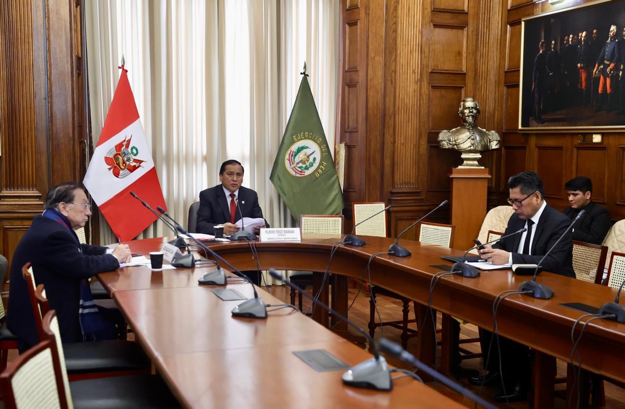 La Comisión de Justicia debate actualmente un predictamen que busca sancionar la difusión de chats de WhatsApp, Telegram y correos en prensa. Foto: Congreso.