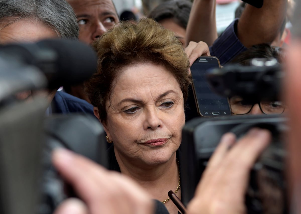 Dilma Rousseff recibirá indemnización estatal tras ser víctima de la violencia dictatorial en Brasil, según la justicia. Foto: Reuters