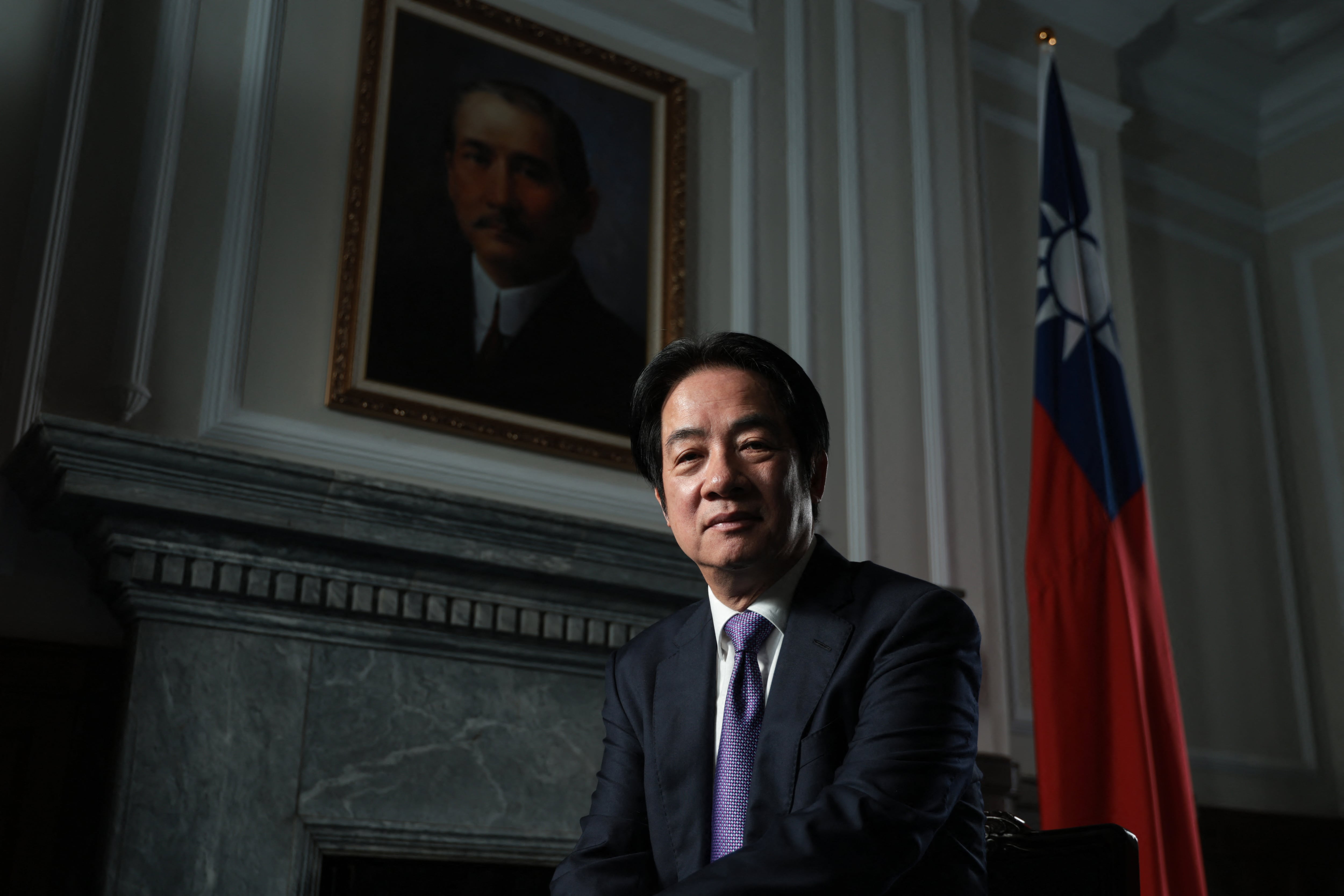“Nos aseguraremos de que este faro de democracia siga brillando y de que los cimientos de nuestra libertad permanezcan sólidos», sentenció el presidente isleño, Lai Ching-te. (Foto de Yu Chen CHENG / AFP).