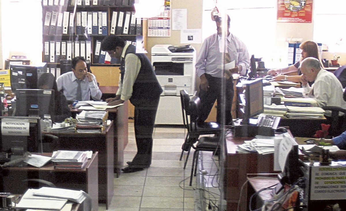 ROTACIÓN MINISTERIAL: Perú en Constante Cambio de Autoridades