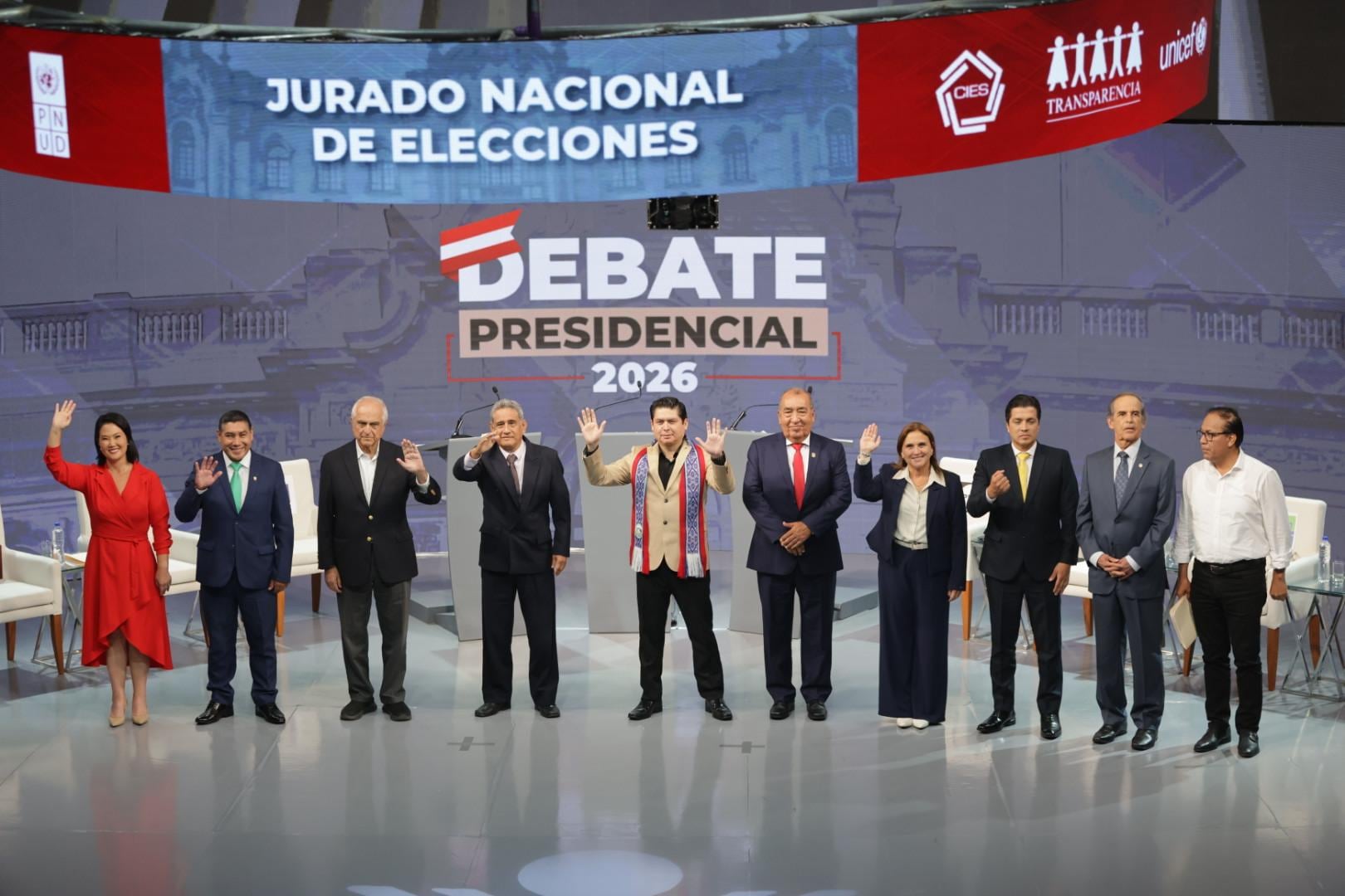 Los candidatos Roberto Sánchez, Mario Vizcarra y Paul Jaimes coincidieron que se debe fortalecer el empleo en el país. Foto: Hugo Perez / @photo.gec