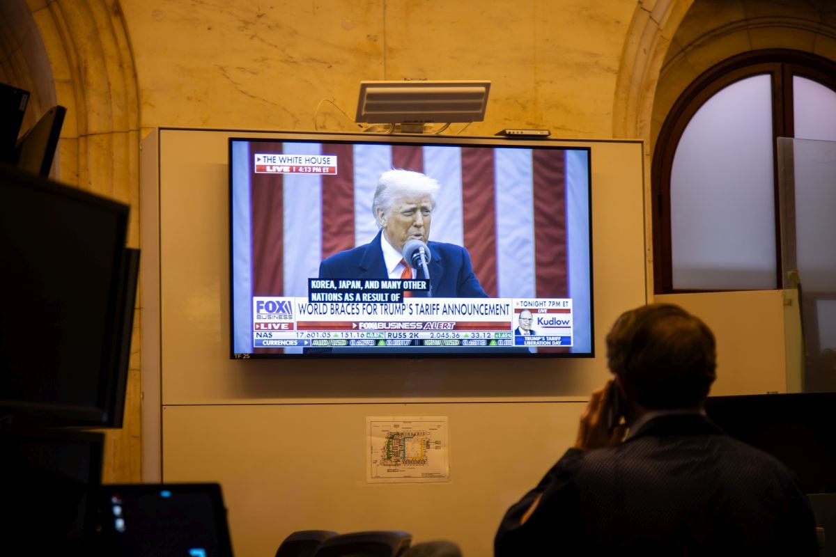 Trump despide a su operador de teleprompter por apostar ilegalmente sobre sus discursos