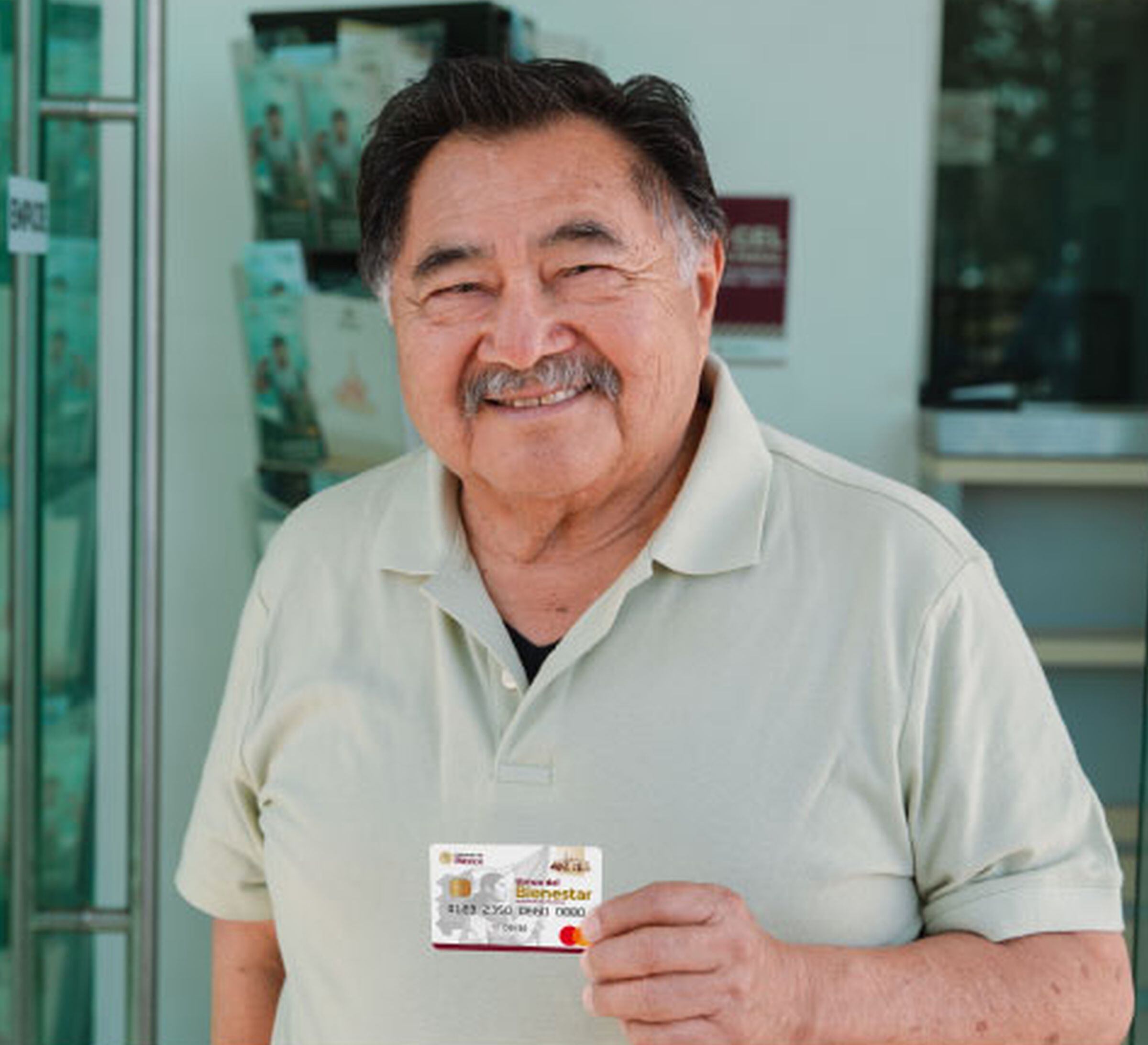 El apoyo económico que brinda la Pensión para el Bienestar de las Personas Adultas Mayores permite que muchas personas mayores de edad puedan cubrir gastos esenciales como alimentación, medicamentos y servicios. (Foto: @bancobienestar / Instagram)