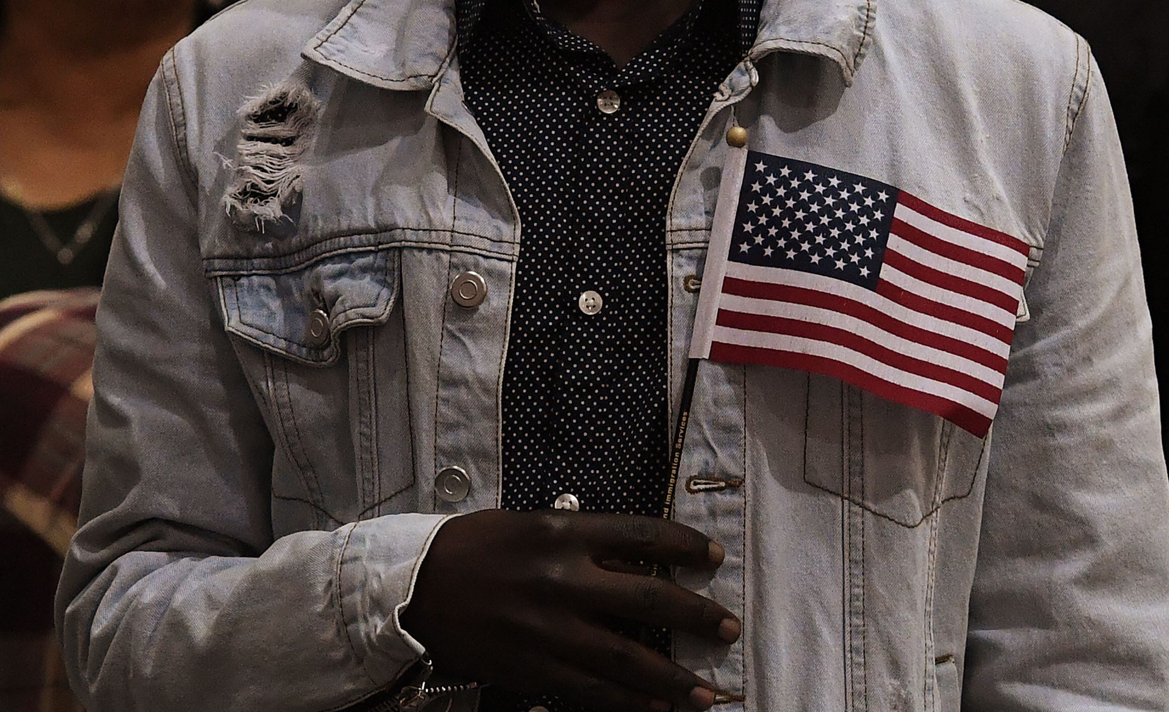 Es raro que una persona pierda la naturalización, luego de un arduo proceso para convertirse en ciudadano estadounidense (Foto: Mark RALSTON / AFP)