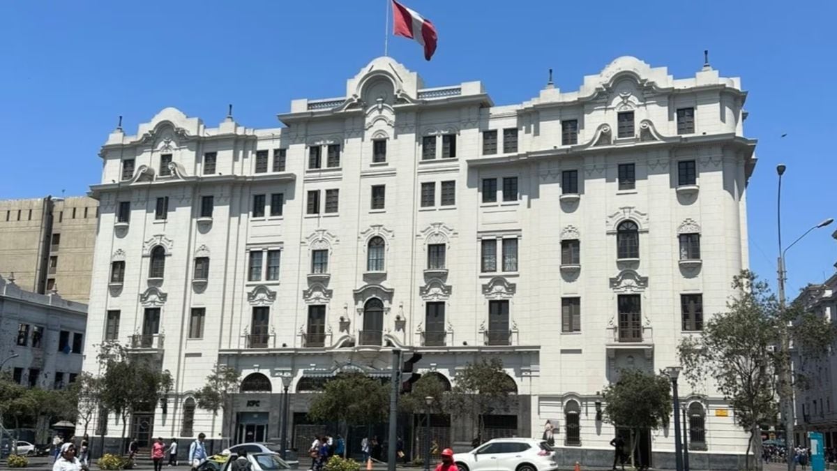 18 de abril del 2011. Hace 15 años. Hotel Bolívar en la mira de Arte Express. Espera cerrar compra en dos o tres meses.