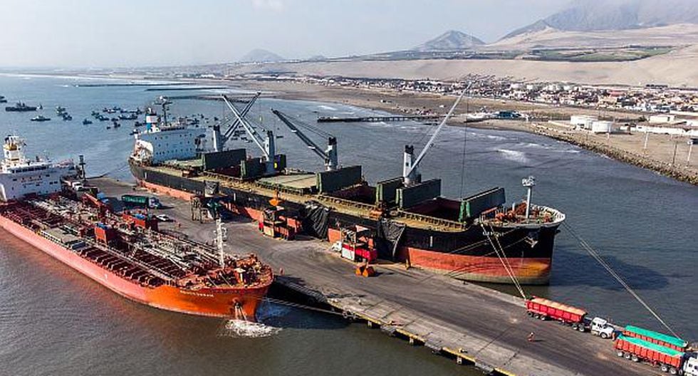 Las modificaciones propuestas buscan ampliar las operaciones de embarque, desembarque y almacenamiento de distintos tipos de carga. Foto: Andina