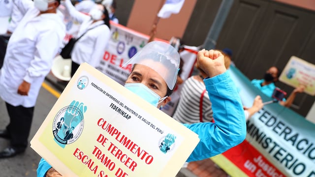 Médicos anuncian paro nacional de 48 horas desde mañana por aumento salarial
