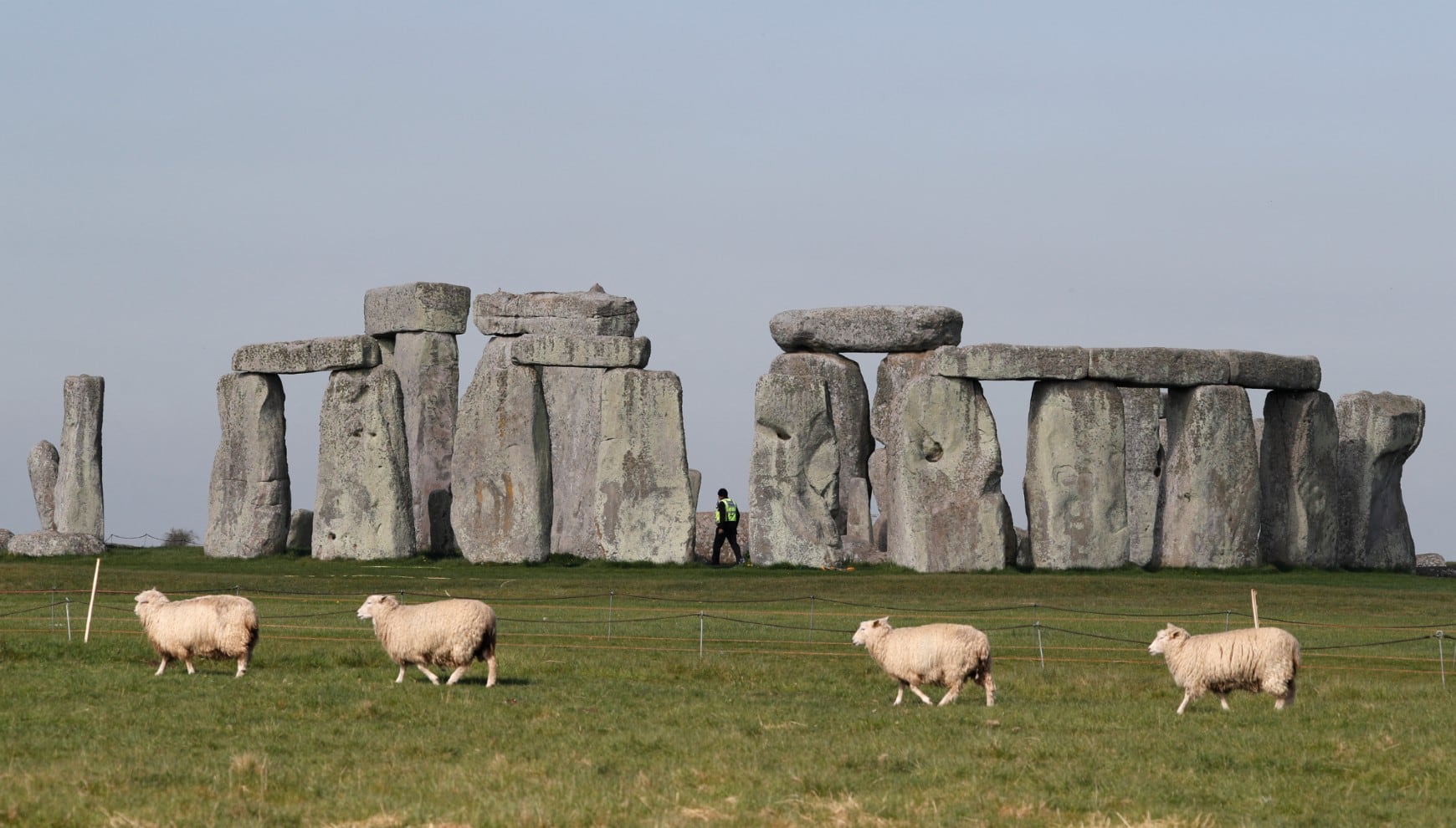 Stonehenge sigue revelando secretos sobre su construcción miles de años después. | Crédito: ADRIAN DENNIS / AFP