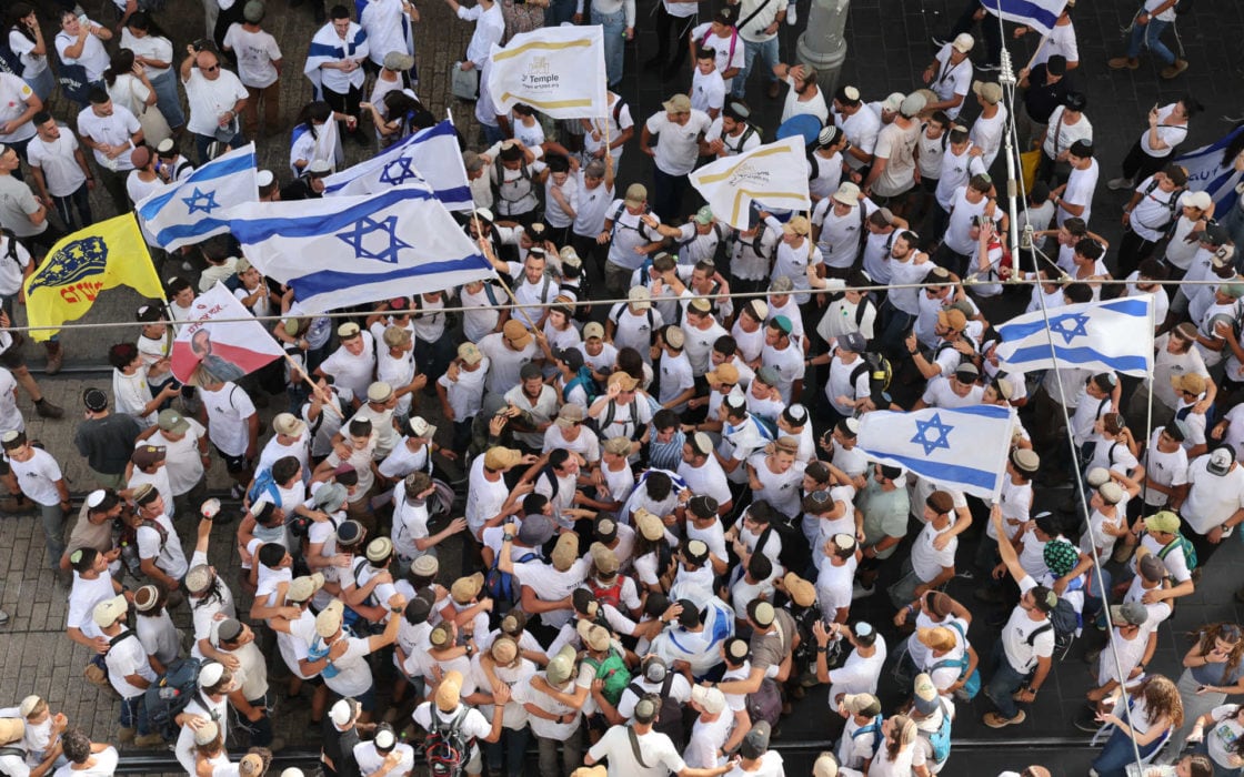 Más de 10,000 personas participaron en la movilización que busca el regreso de población judía a Gaza. (Imagen: EFE)