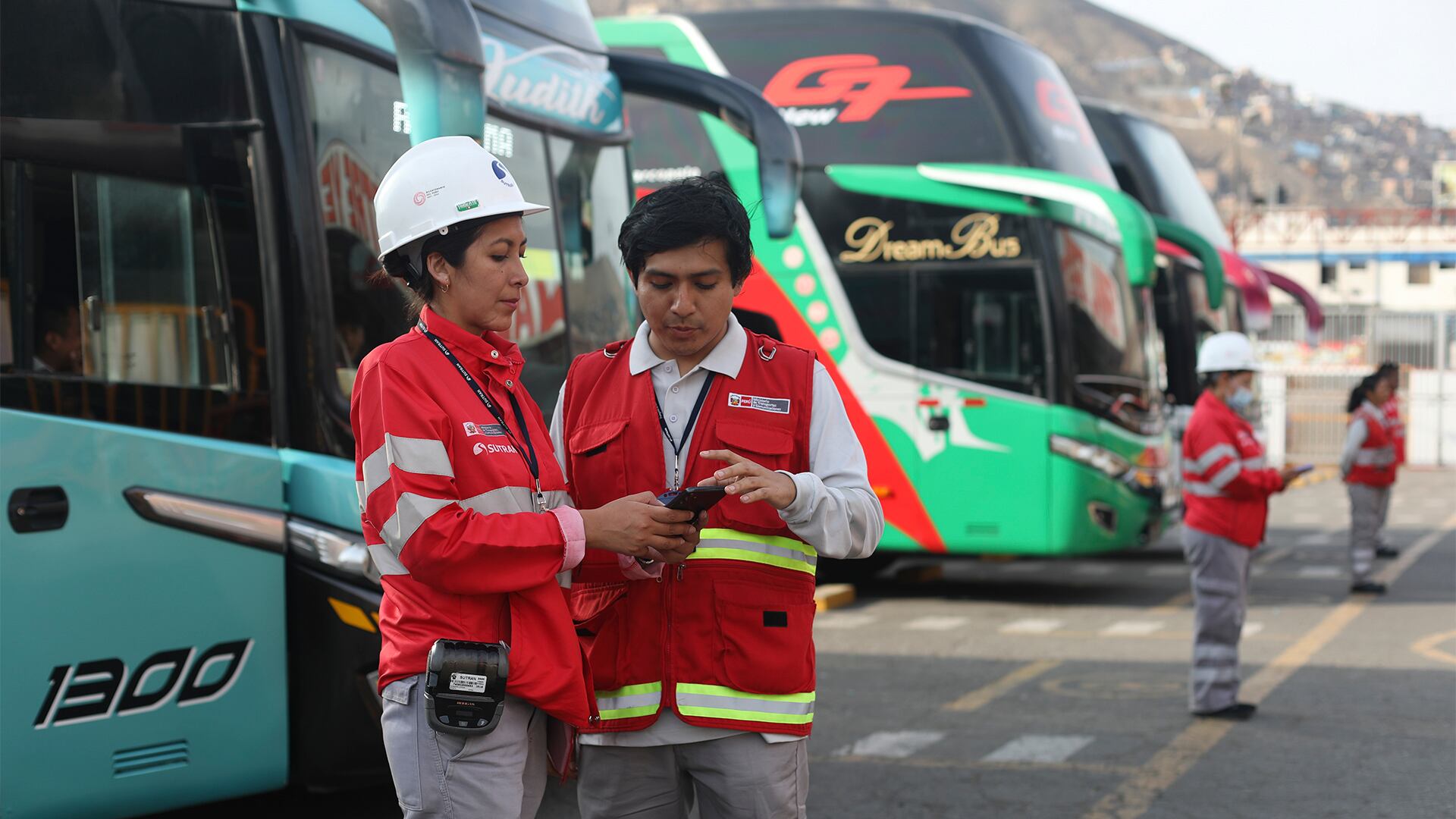 Servicio de transporte interprovincial formal funcionará con normalidad. (Fotos: Sutran)